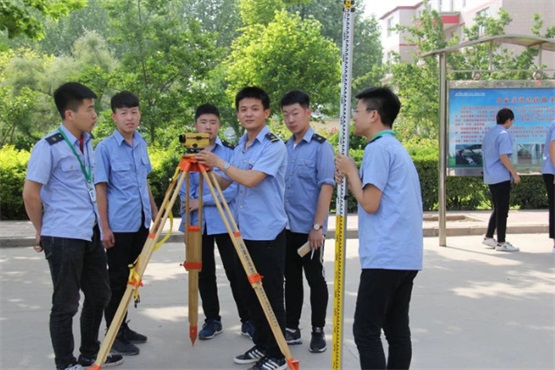 石家庄通达铁路学校(图13) 石家庄通达铁路学校(图13)